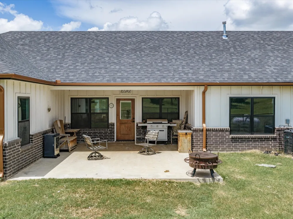 403 Polk Road Bowie, TX 76230