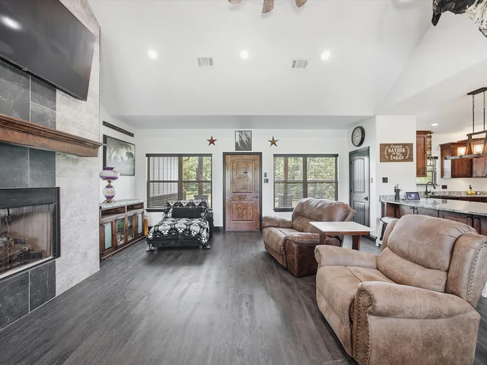 403 Polk Road Bowie, TX 76230