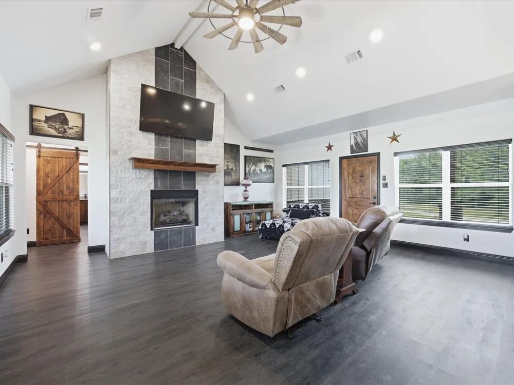 403 Polk Road Bowie, TX 76230