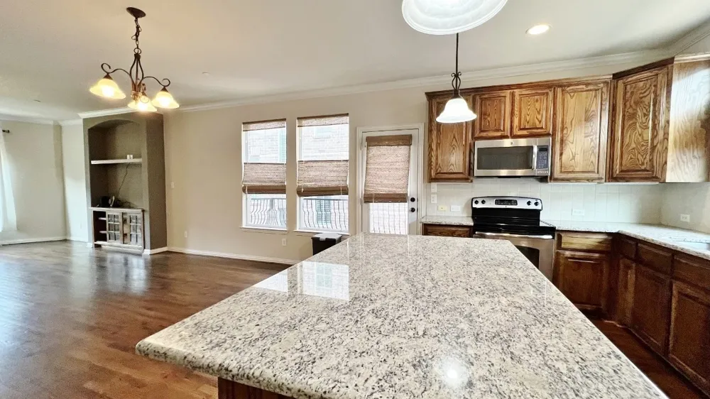 2500 Rockbrook Drive #40 Lewisville, TX 75067