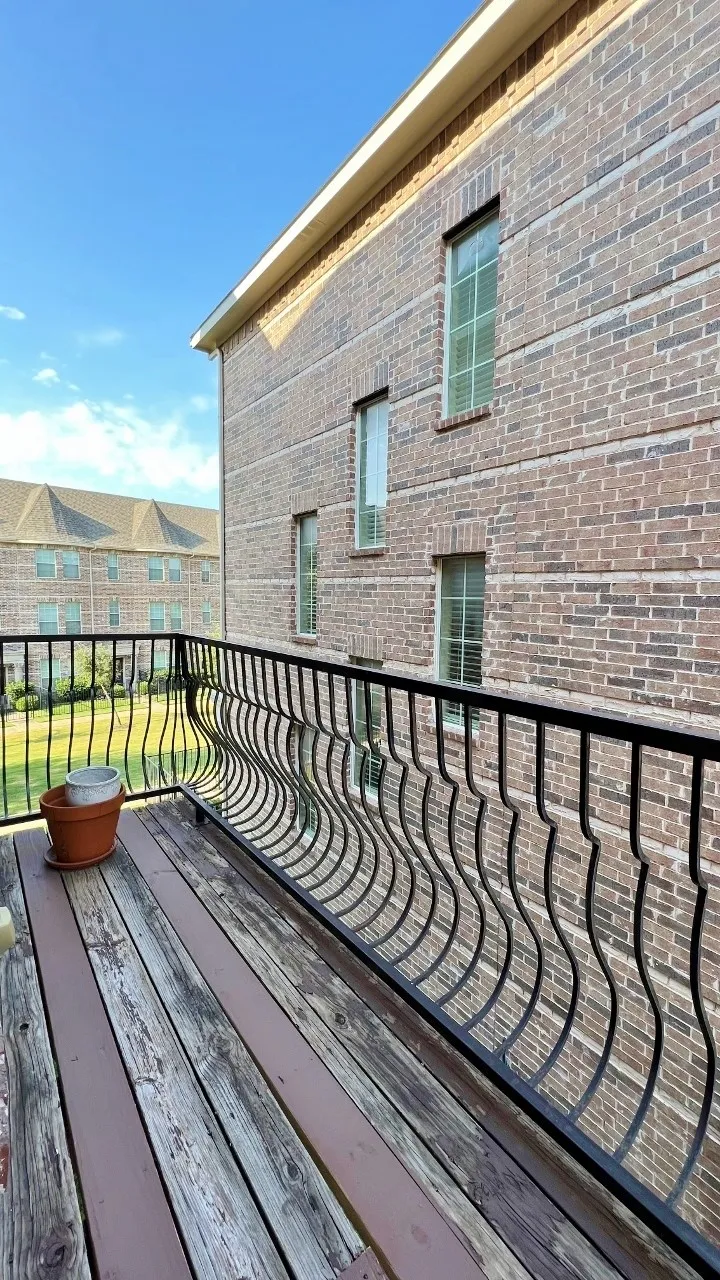 2500 Rockbrook Drive #40 Lewisville, TX 75067