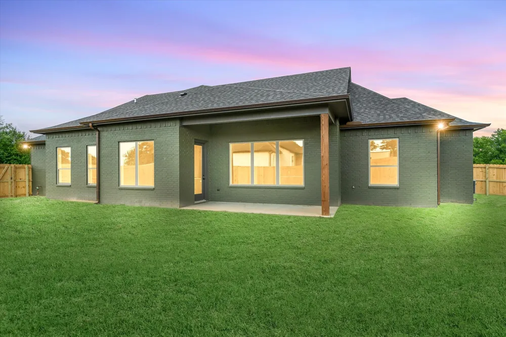 15558 CR 436 Lindale, TX 75771