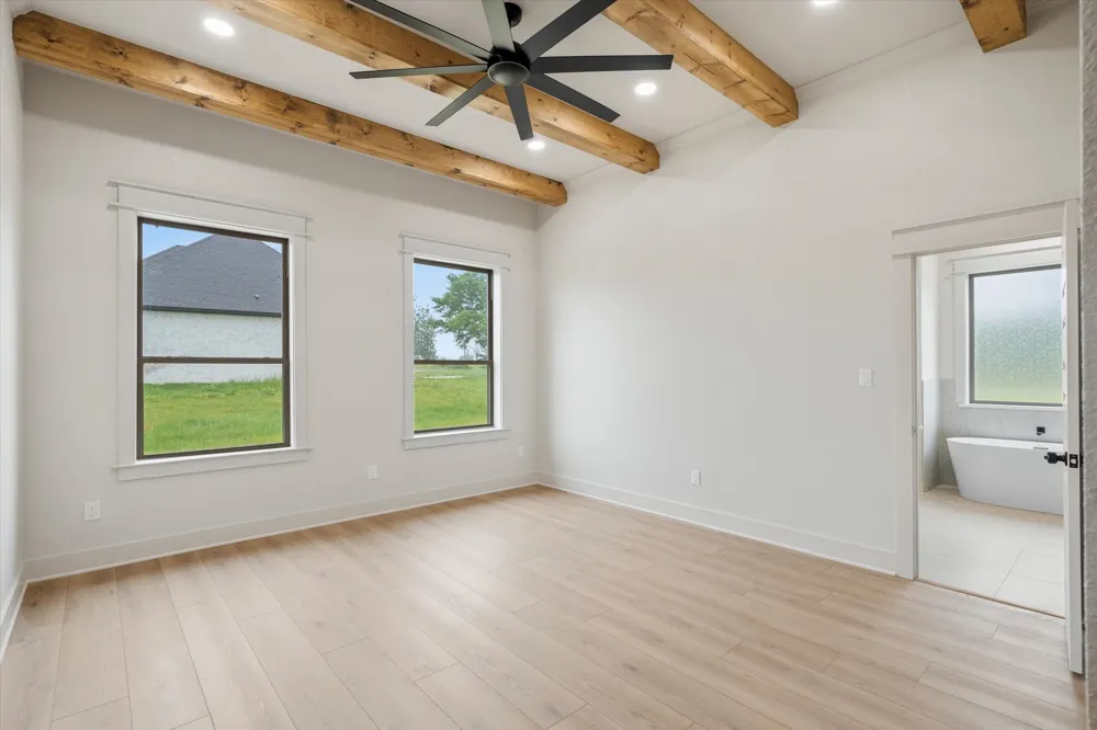 15558 CR 436 Lindale, TX 75771