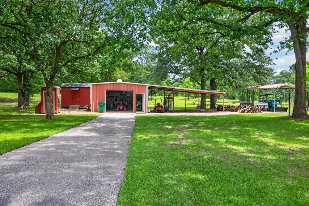 5611 Fm 2494 Athens, TX 75751