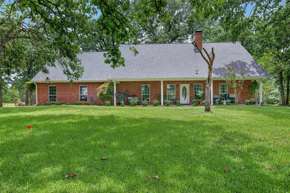 5611 Fm 2494 Athens, TX 75751
