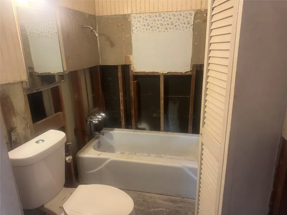 4205 Hickory Tree Road Balch Springs, TX 75180