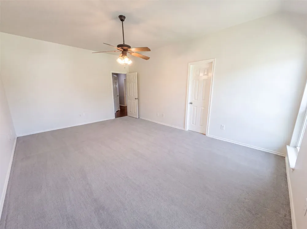 324 Cascade Drive Red Oak, TX 75154