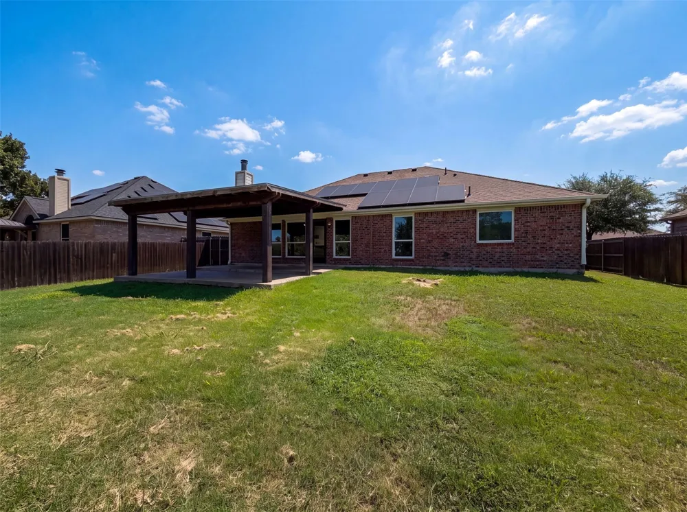 324 Cascade Drive Red Oak, TX 75154