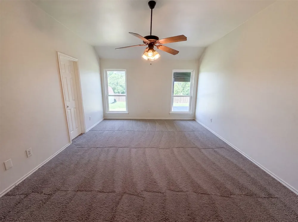 324 Cascade Drive Red Oak, TX 75154