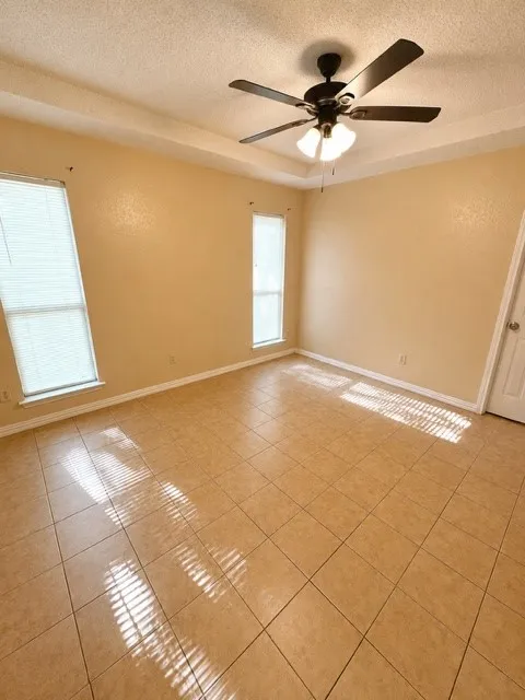 216 Monica Street Glenn Heights, TX 75154