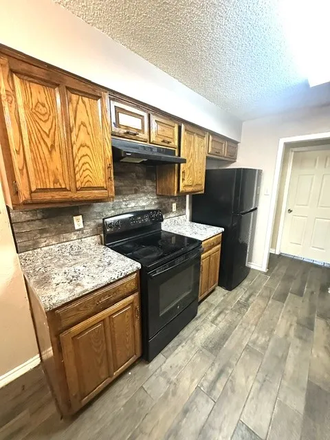 216 Monica Street Glenn Heights, TX 75154