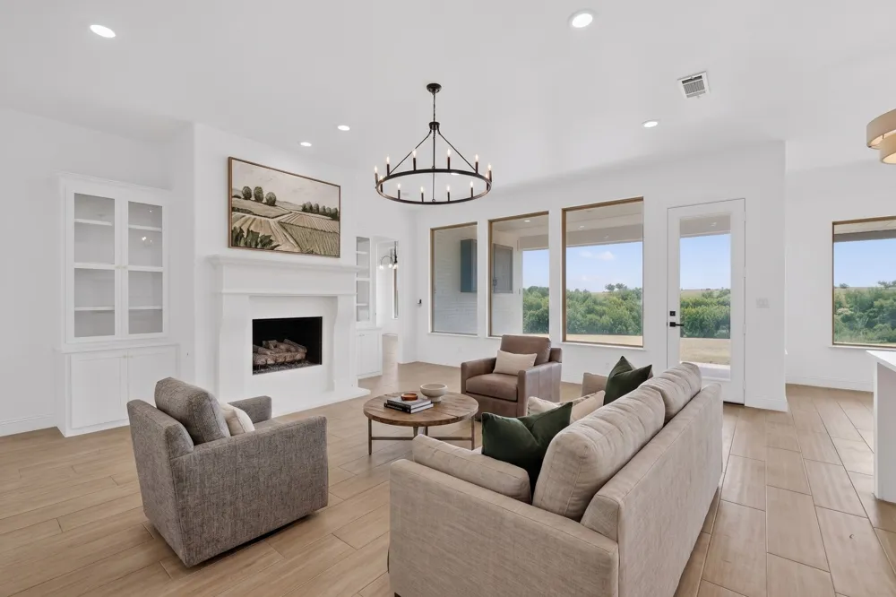 10813 Alta Sierra Drive Benbrook, TX 76126