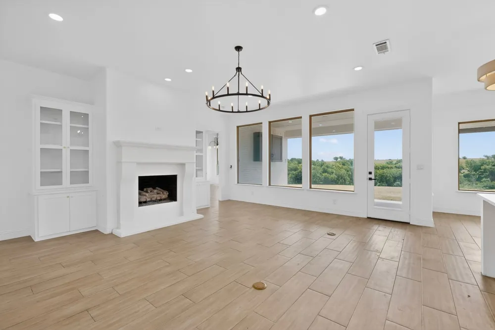 10813 Alta Sierra Drive Benbrook, TX 76126