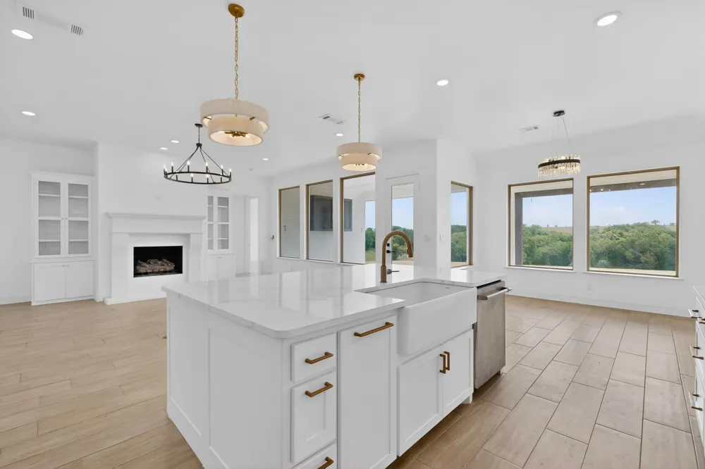 10813 Alta Sierra Drive Benbrook, TX 76126