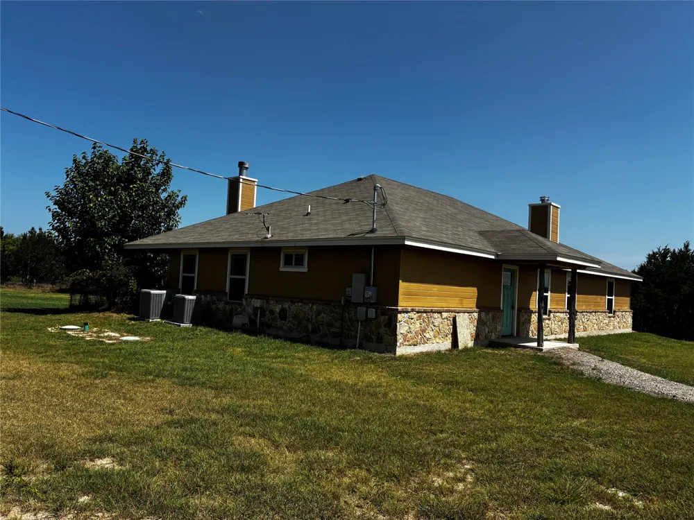 23748 US Highway 281 Lampasas, TX 76550