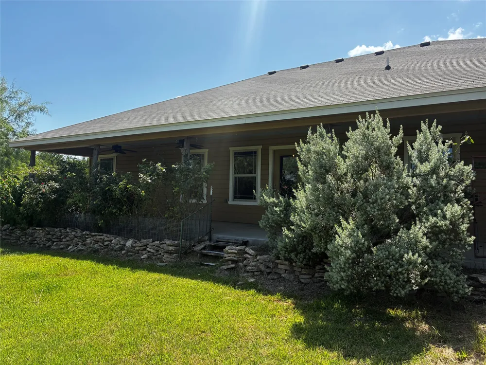 23748 US Highway 281 Lampasas, TX 76550