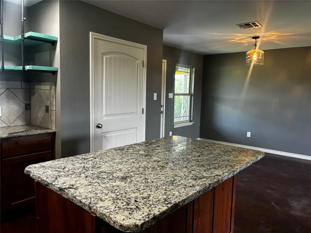 23748 US Highway 281 Lampasas, TX 76550