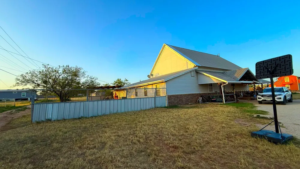 1302 20th Street Anson, TX 79501