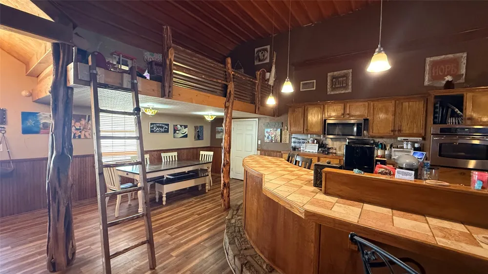 1302 20th Street Anson, TX 79501