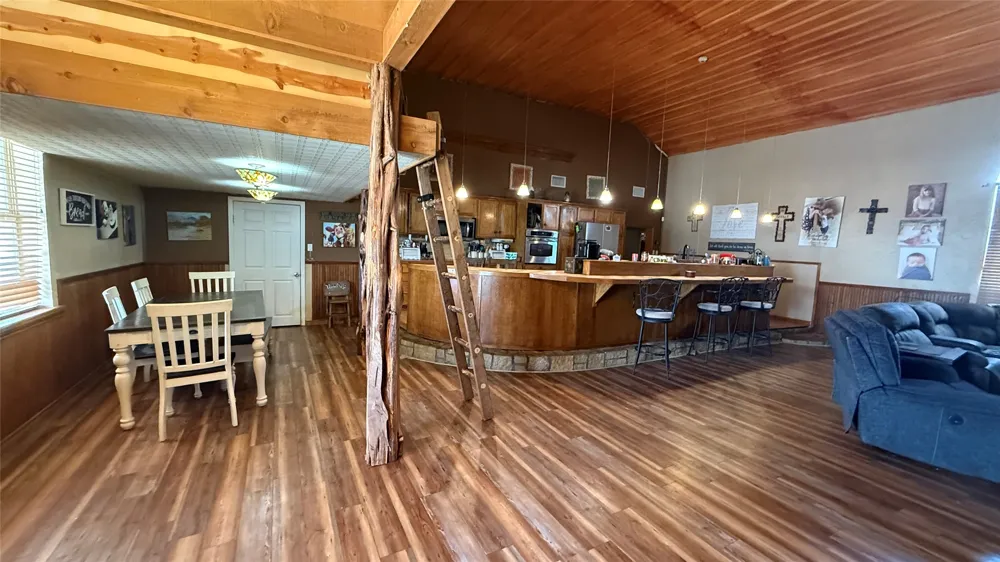 1302 20th Street Anson, TX 79501