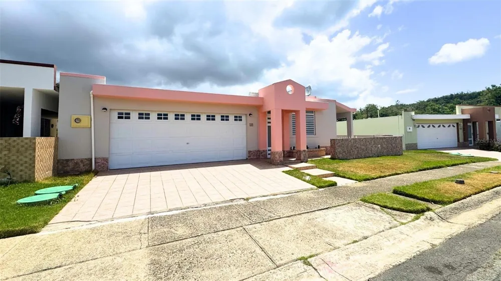 ALMENDRILLO JARDIN DEL ESTE #B9 Naguabo, PR 00718