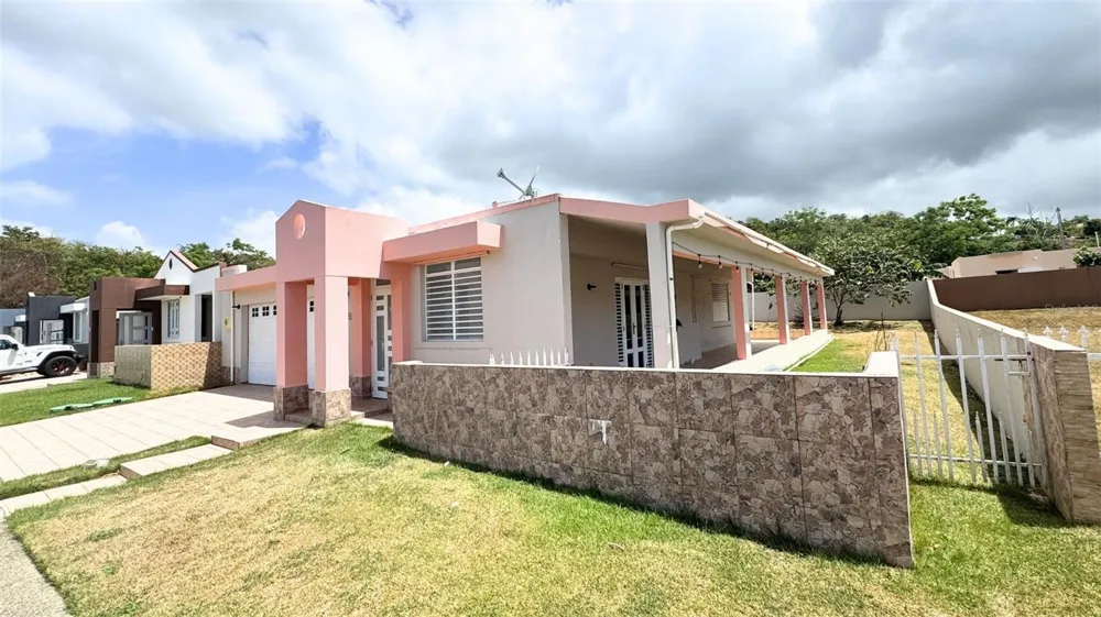 ALMENDRILLO JARDIN DEL ESTE #B9 Naguabo, PR 00718