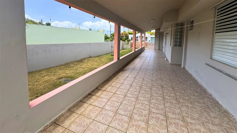 ALMENDRILLO JARDIN DEL ESTE #B9 Naguabo, PR 00718