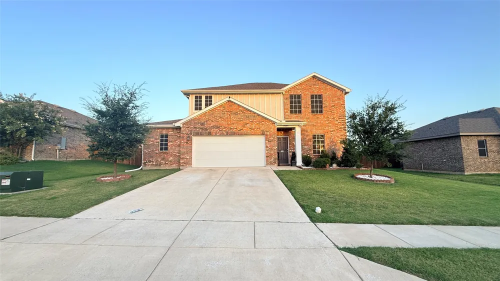 2620 Beech Creek Road Glenn Heights, TX 75154