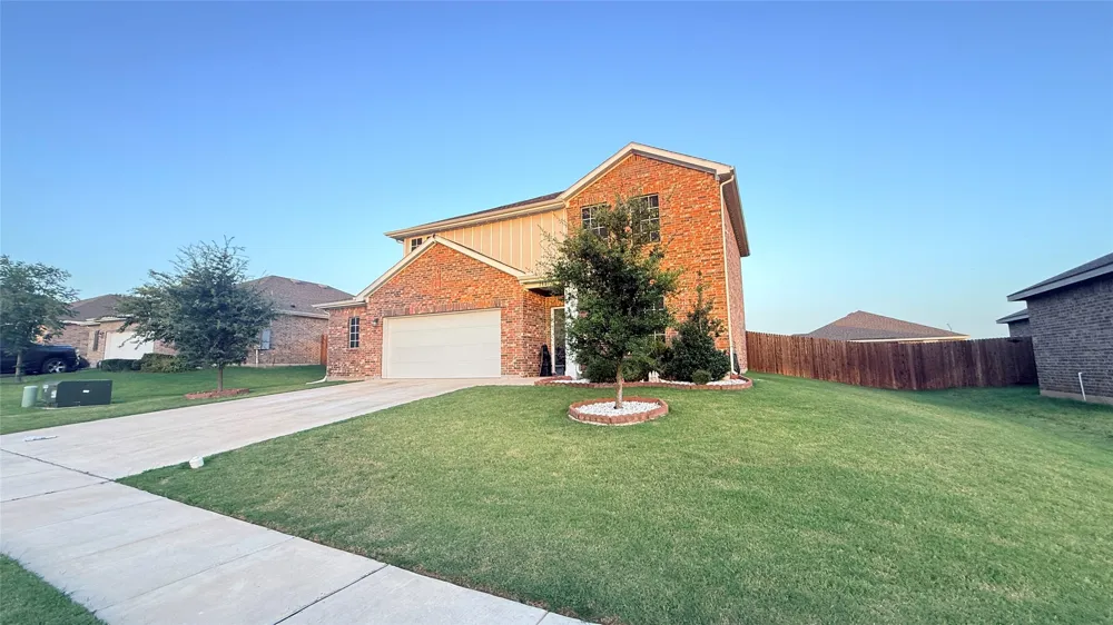 2620 Beech Creek Road Glenn Heights, TX 75154