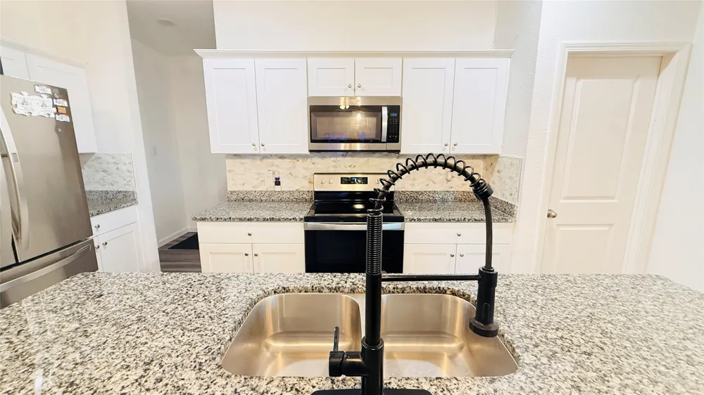 2620 Beech Creek Road Glenn Heights, TX 75154