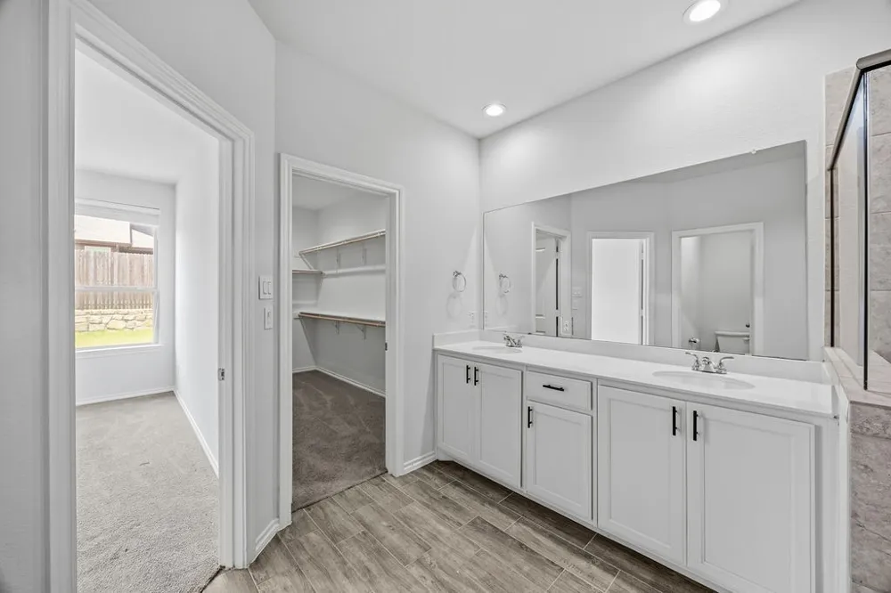 1024 Runnels Lane Aubrey, TX 76227