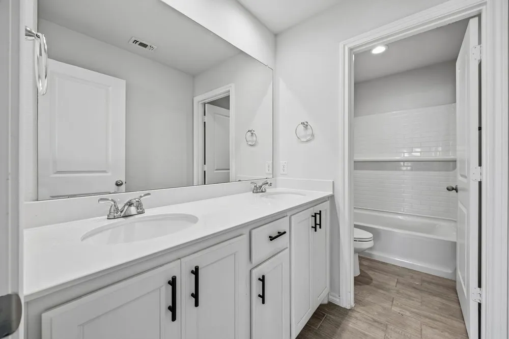 1024 Runnels Lane Aubrey, TX 76227