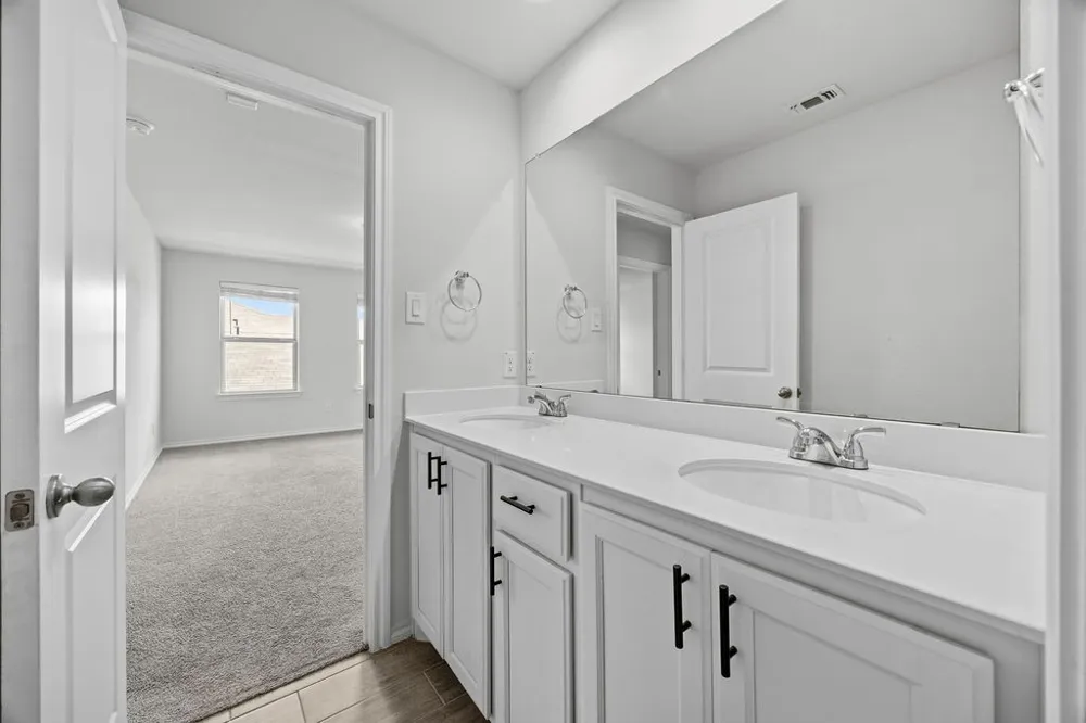 1024 Runnels Lane Aubrey, TX 76227