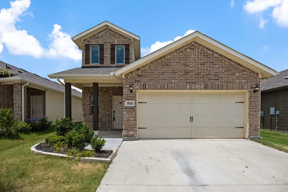 1024 Runnels Lane Aubrey, TX 76227