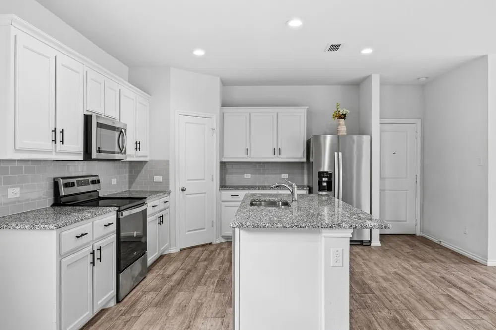 1024 Runnels Lane Aubrey, TX 76227