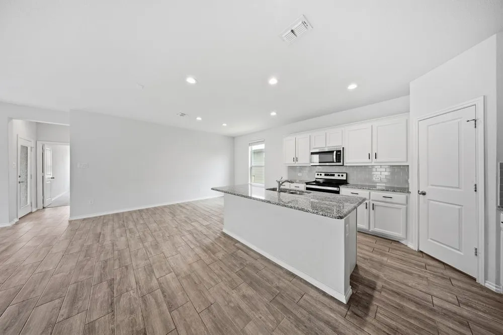 1024 Runnels Lane Aubrey, TX 76227