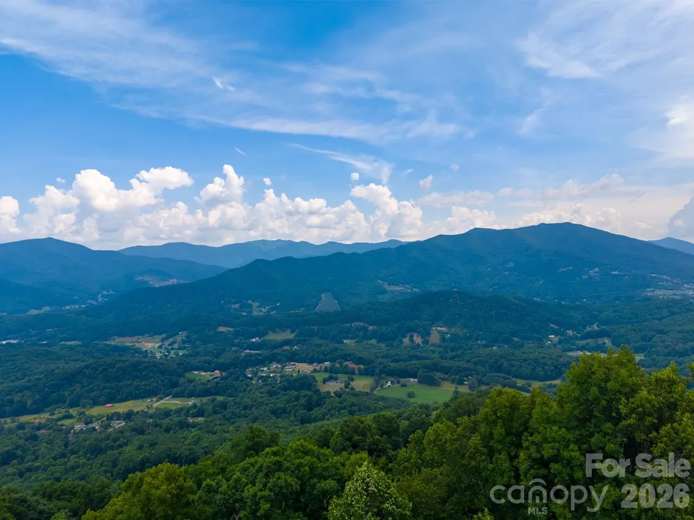 760 Woody Lane Waynesville, NC 28786