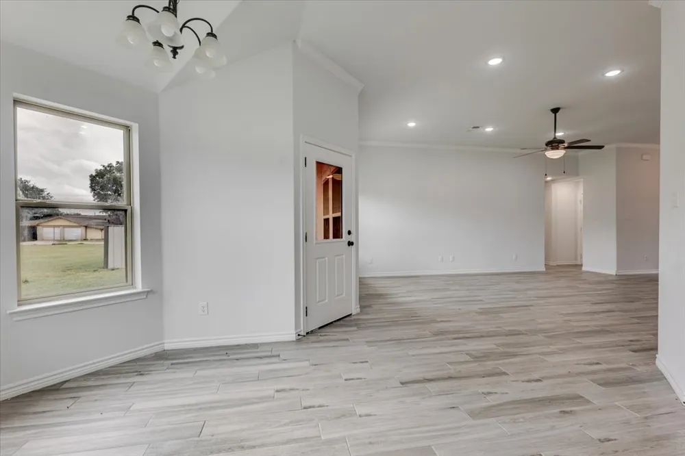 1007 SW 2nd Avenue Mineral Wells, TX 76067