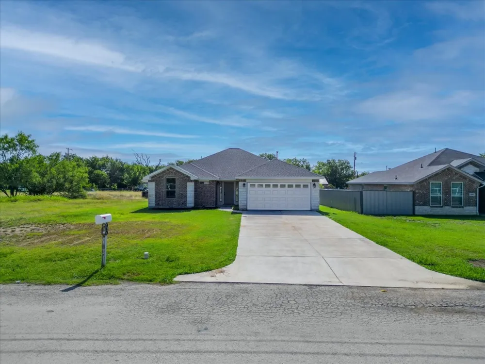 1007 SW 2nd Avenue Mineral Wells, TX 76067