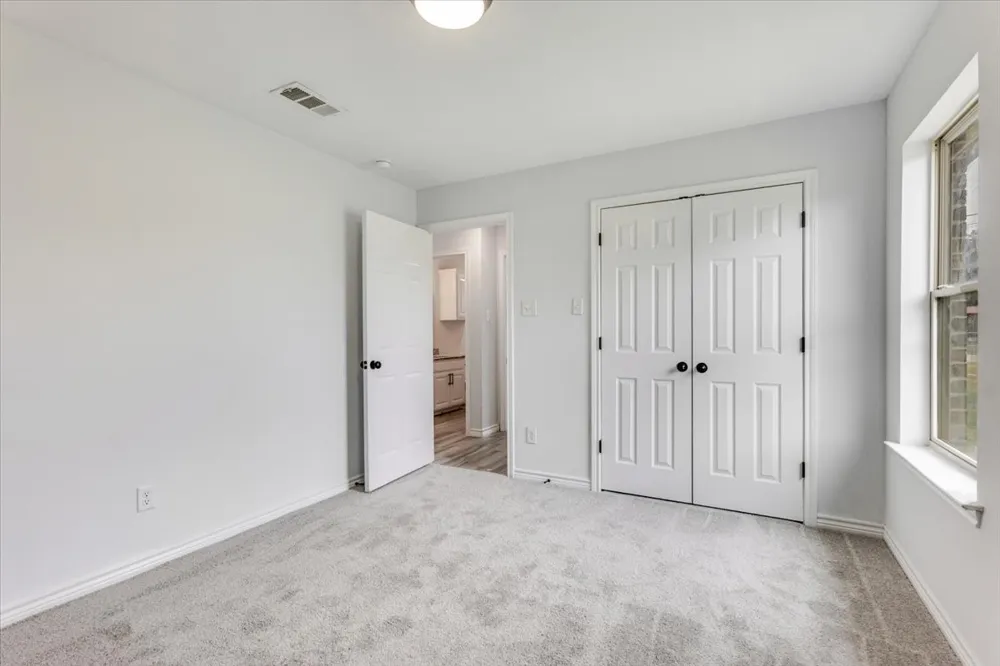 1007 SW 2nd Avenue Mineral Wells, TX 76067