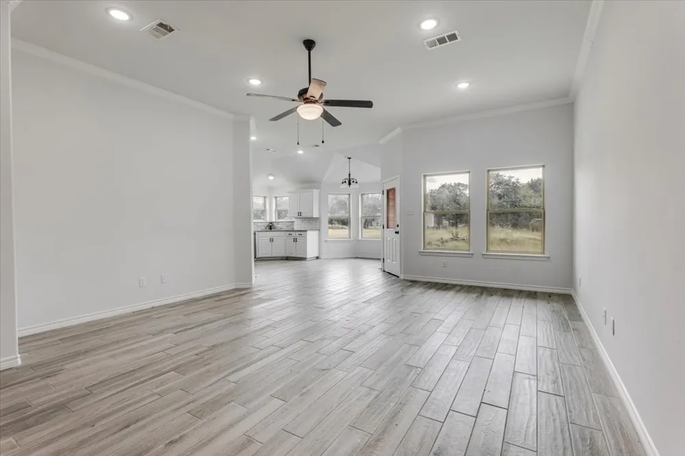 1007 SW 2nd Avenue Mineral Wells, TX 76067
