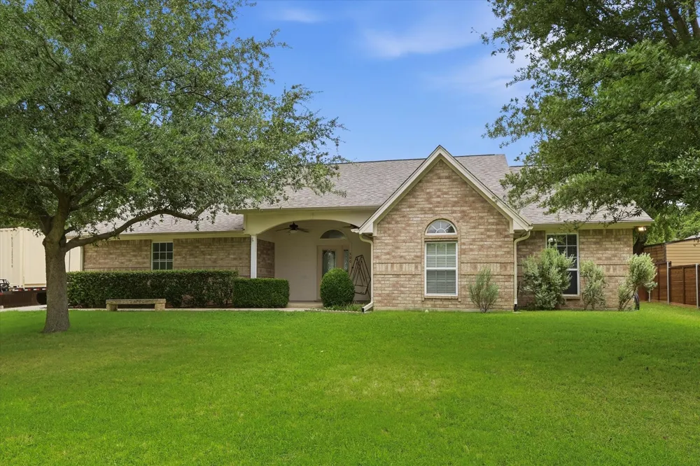 306 Oak Drive Argyle, TX 76226