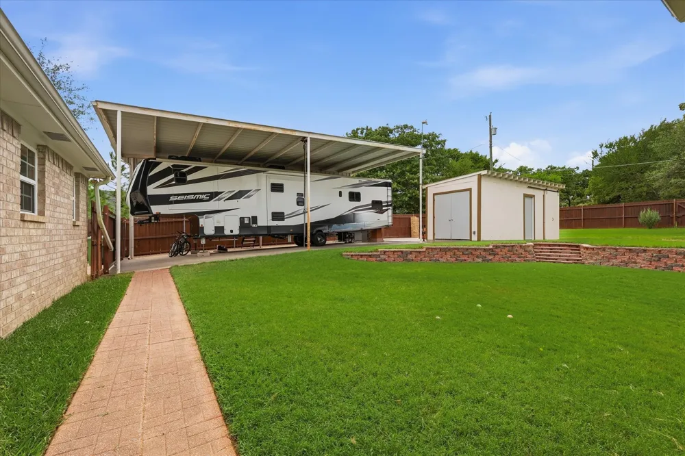 306 Oak Drive Argyle, TX 76226