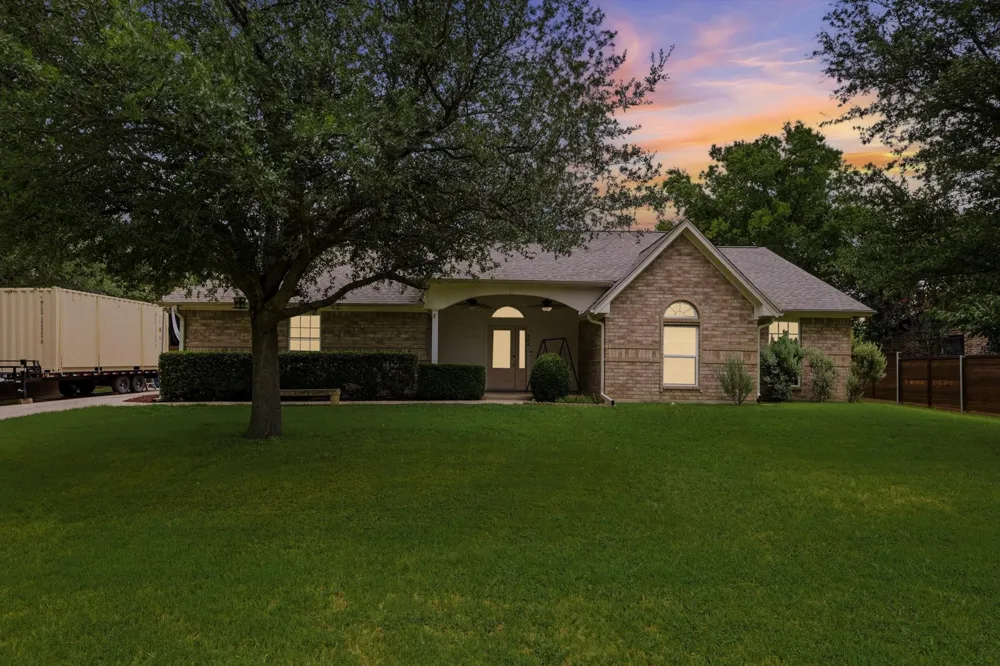 306 Oak Drive Argyle, TX 76226