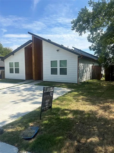 2095 Bourland #B