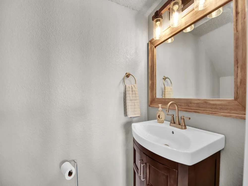 617 Oak View Court Azle, TX 76020