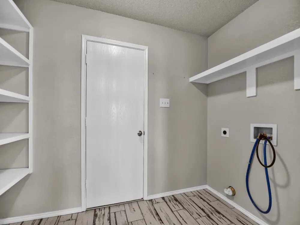 617 Oak View Court Azle, TX 76020