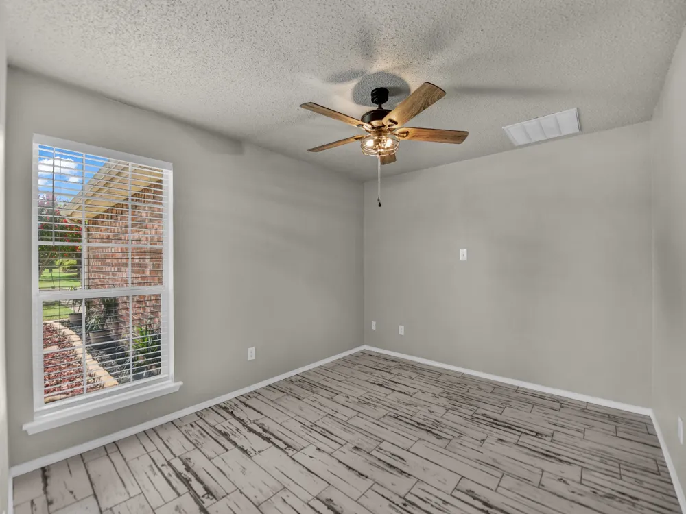 617 Oak View Court Azle, TX 76020