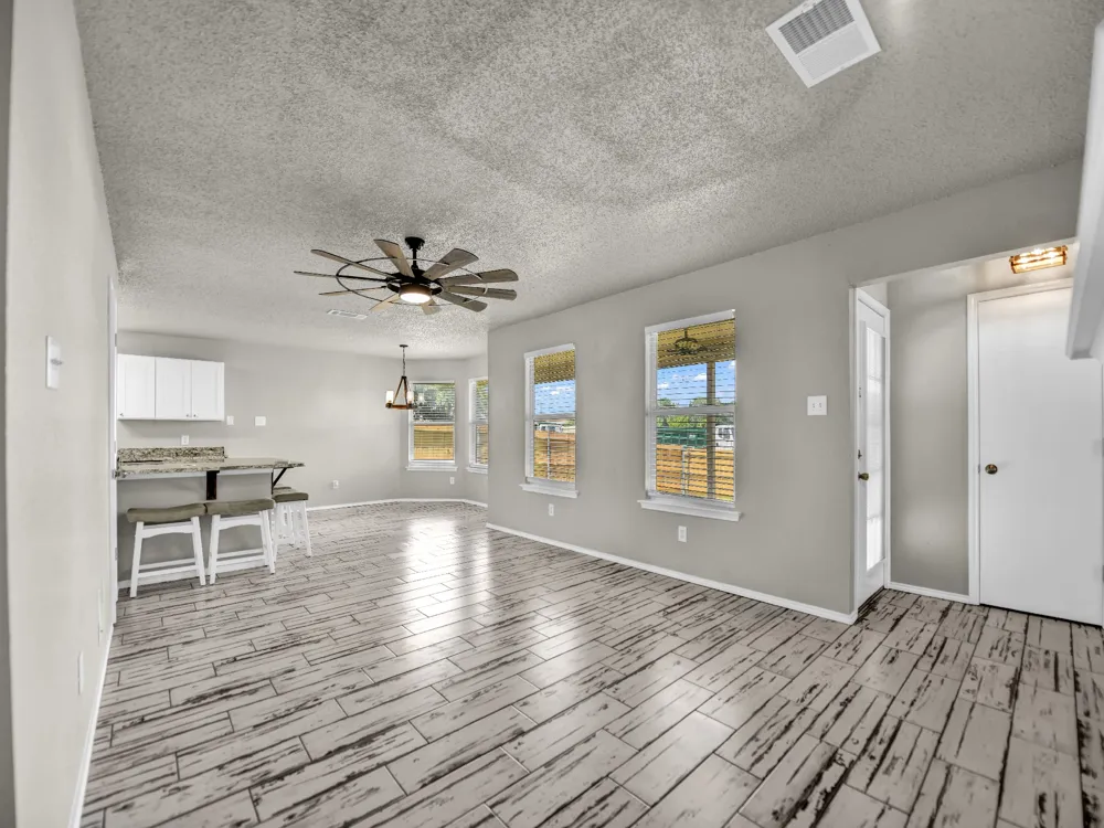617 Oak View Court Azle, TX 76020