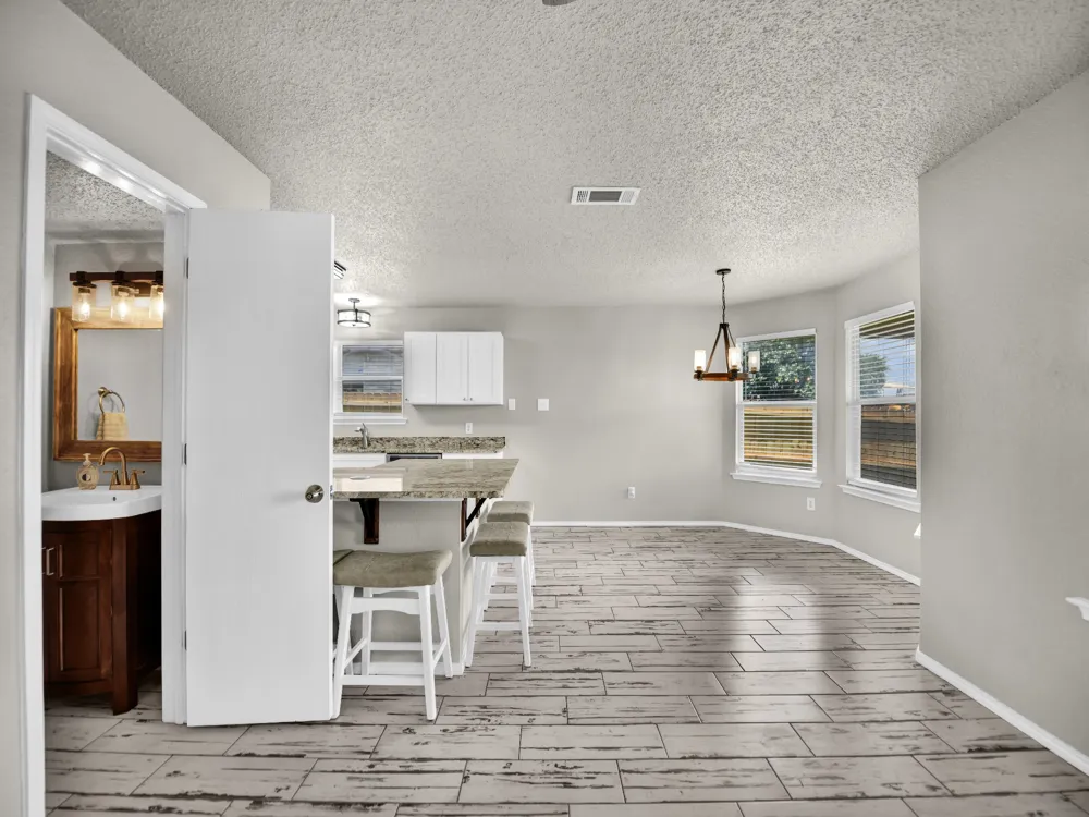 617 Oak View Court Azle, TX 76020